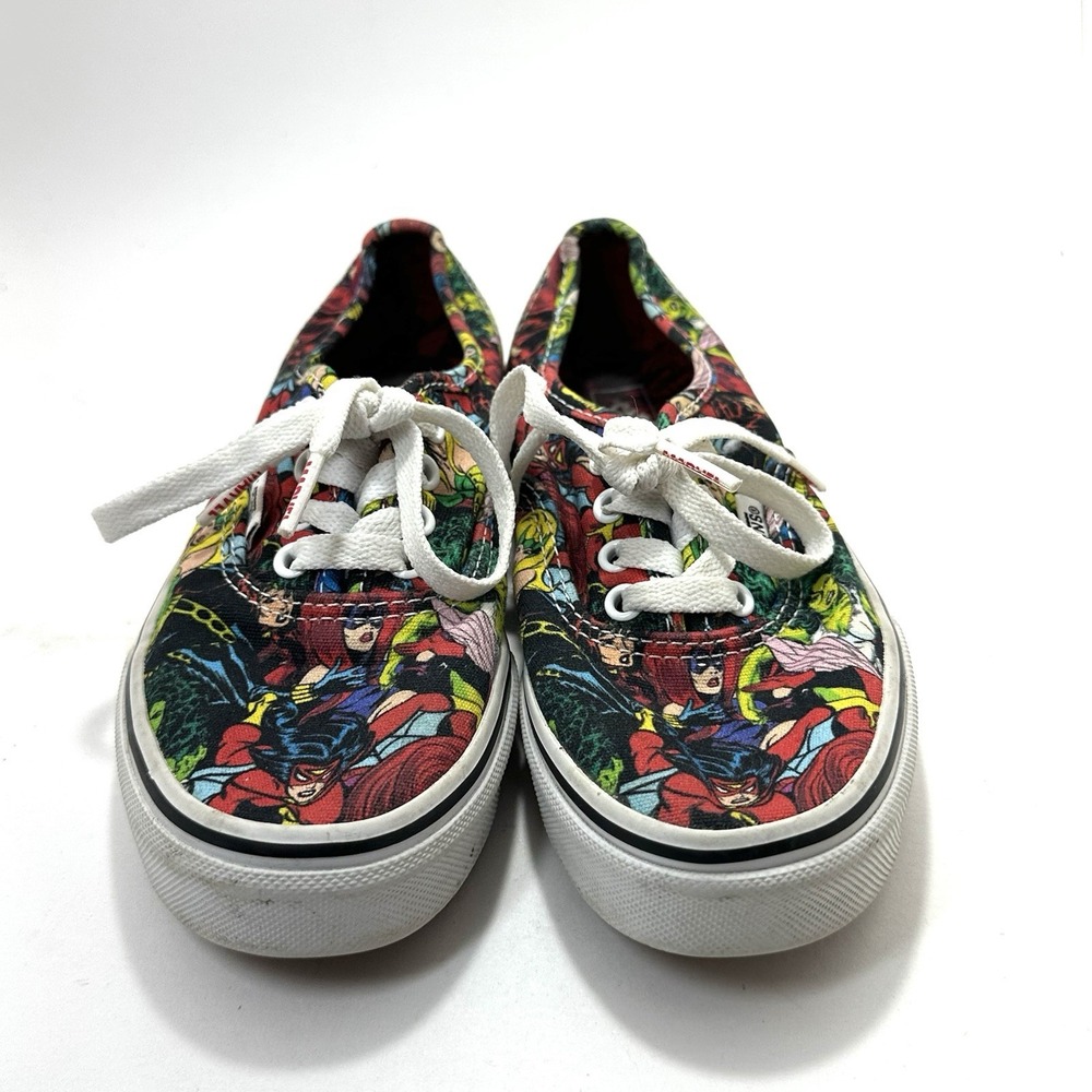 Marvel x VANS‎ Kids 2.5 Girls Superhero Sneakers Lace-Up Shoes Black Red